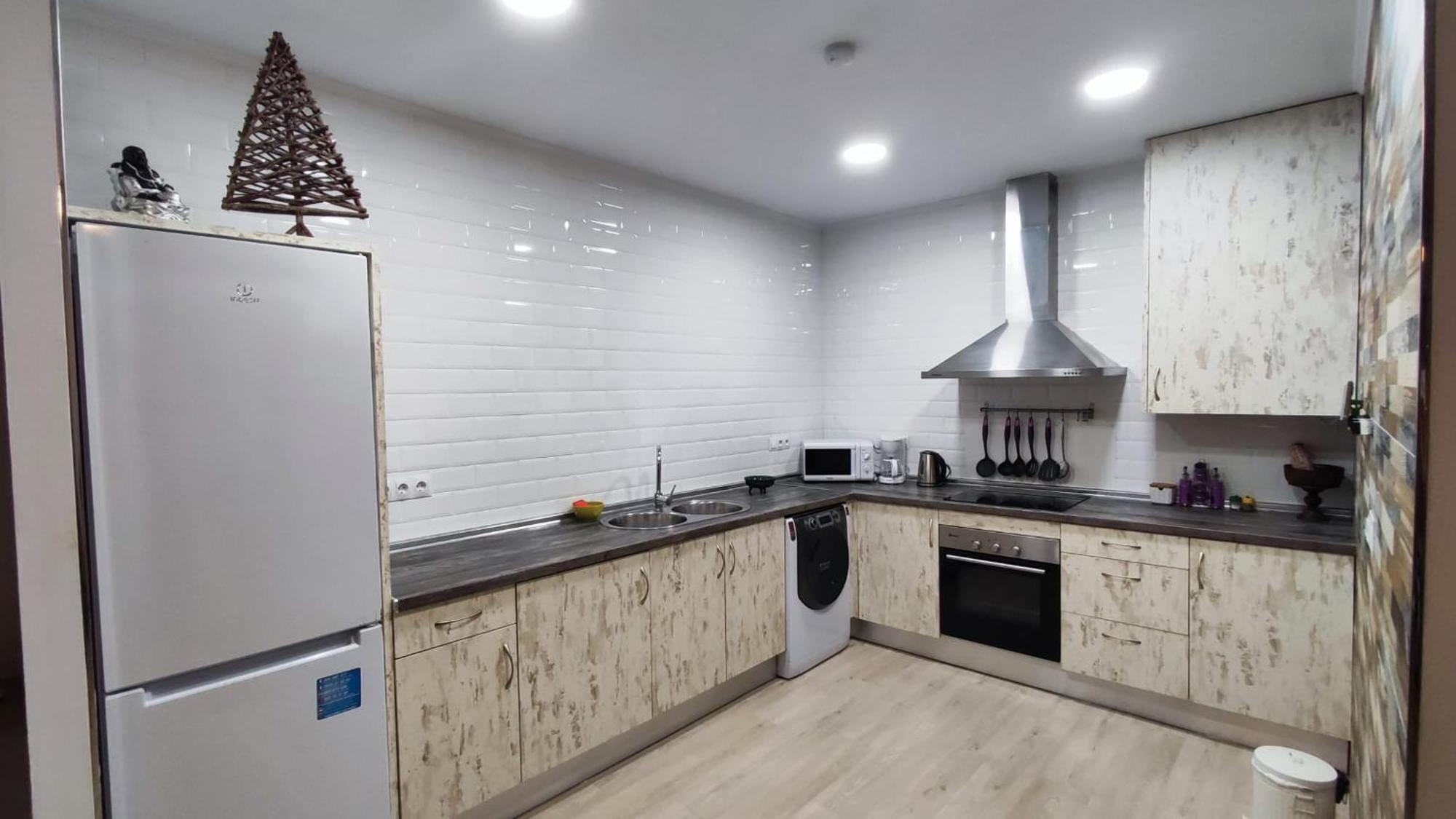 Benalroma Spacious Apartment 50 Mt From The Beach Benalmádena Exterior foto